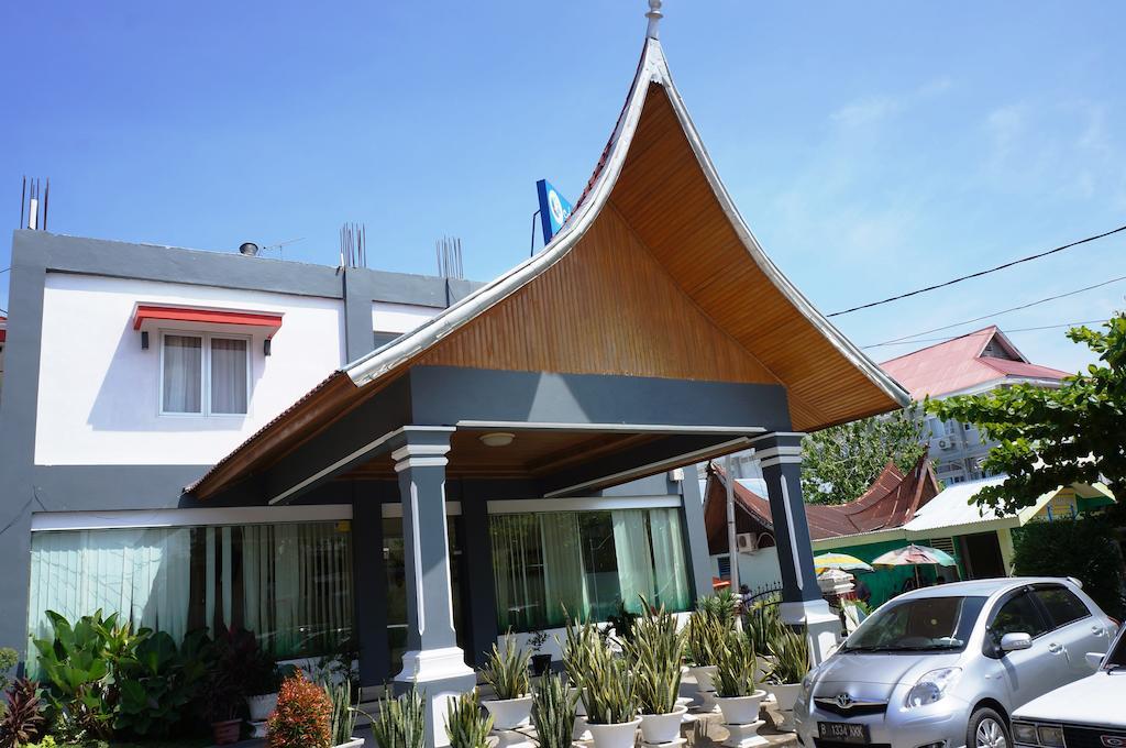 Edotel Minangkabau Padang (Sumatra) Exterior foto