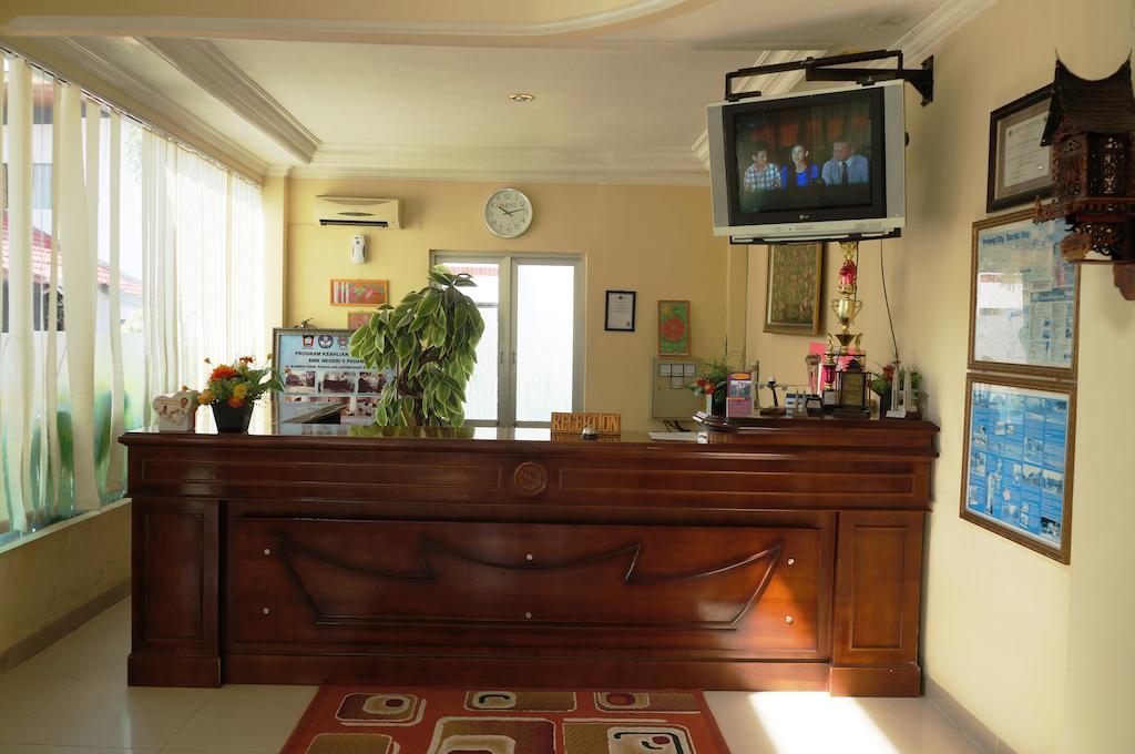 Edotel Minangkabau Padang (Sumatra) Exterior foto